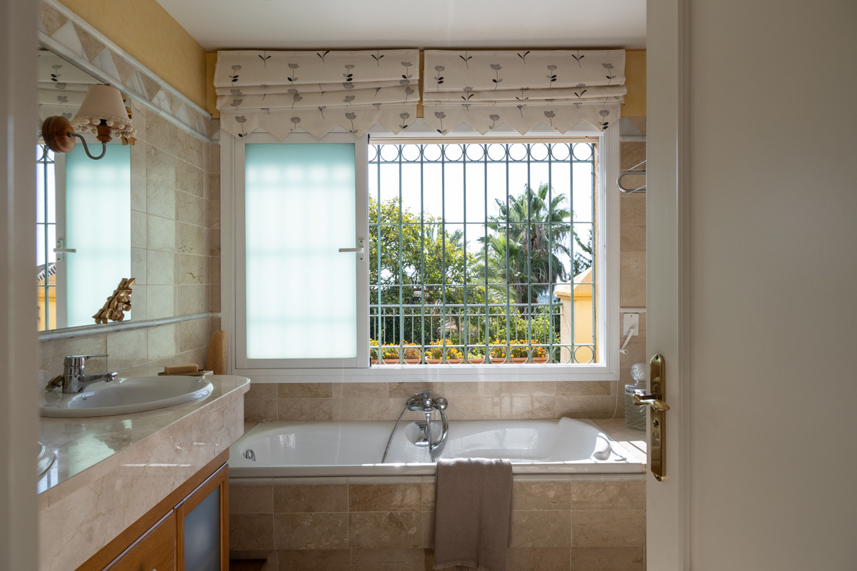 Huis te koop in El Rosario | 5 slaapkamers H4454656