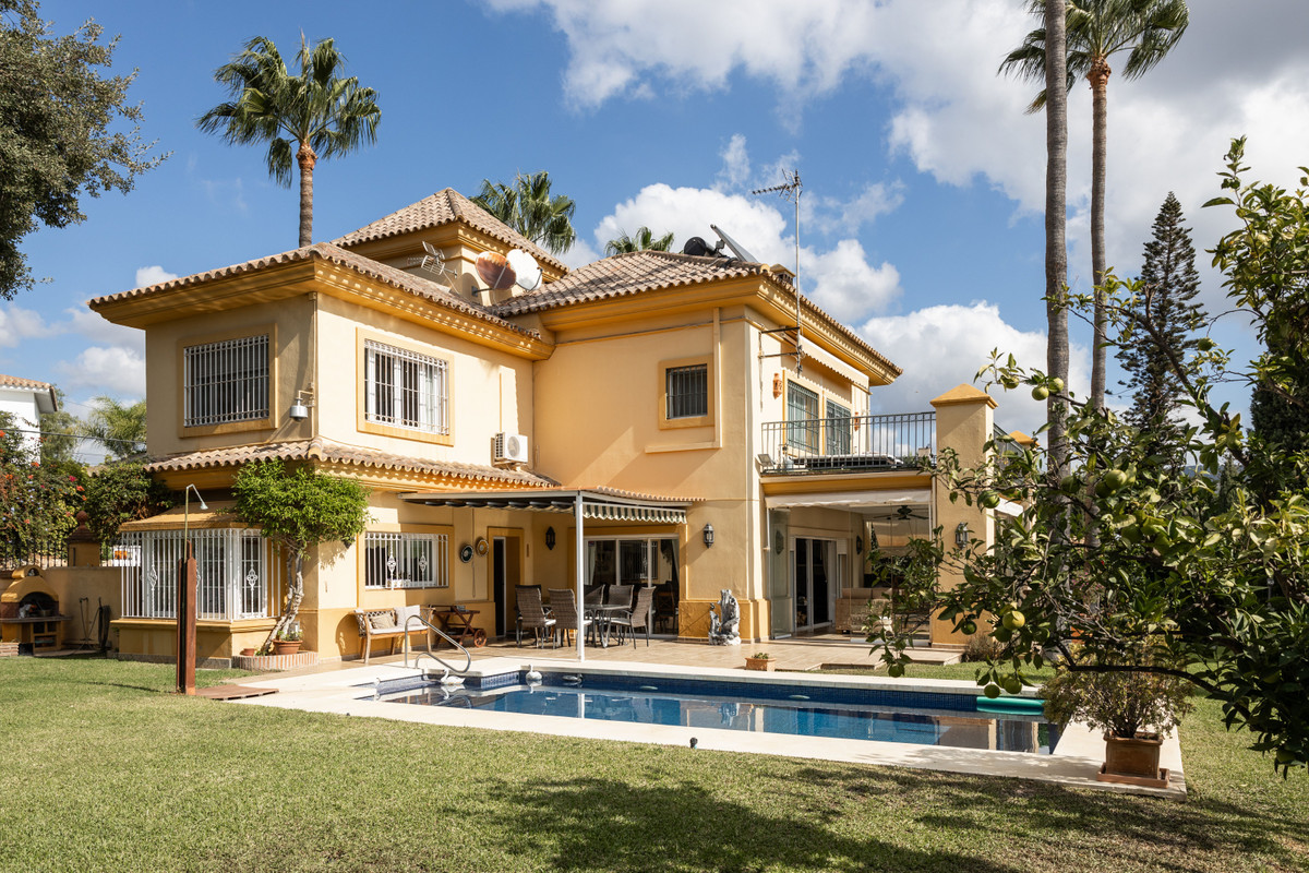 Huis te koop in El Rosario | 5 slaapkamers H4454656