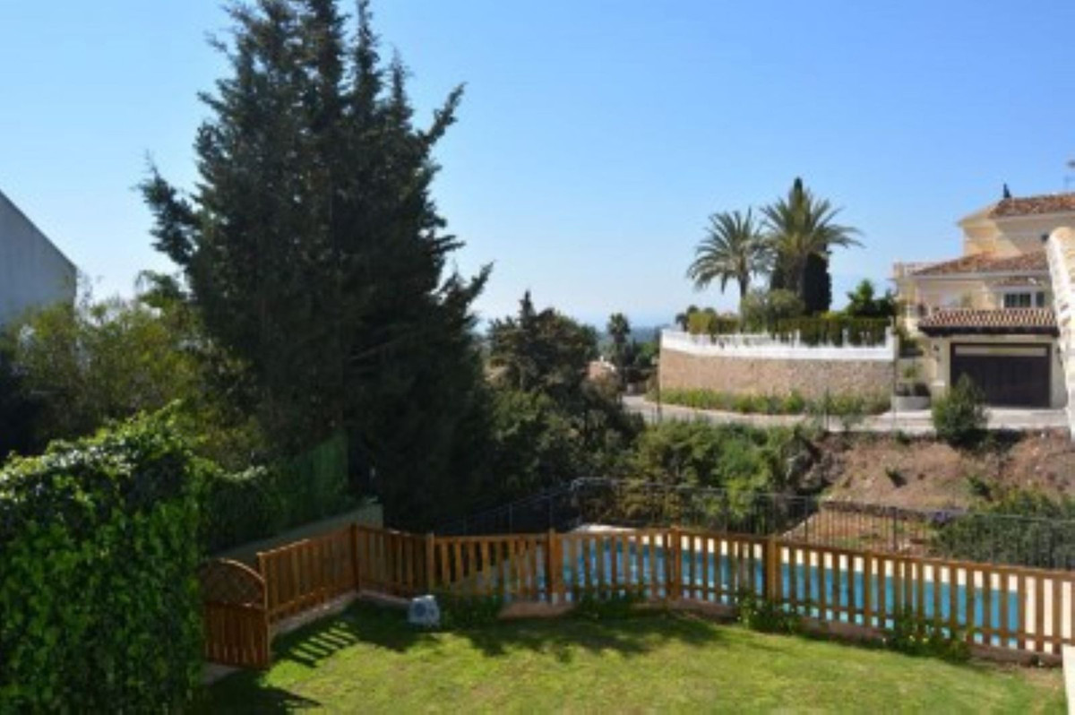 Vrijstaande Villa in El Rosario-16