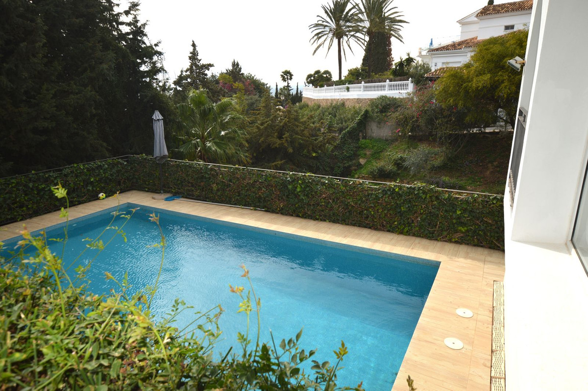 Vrijstaande Villa in El Rosario-2