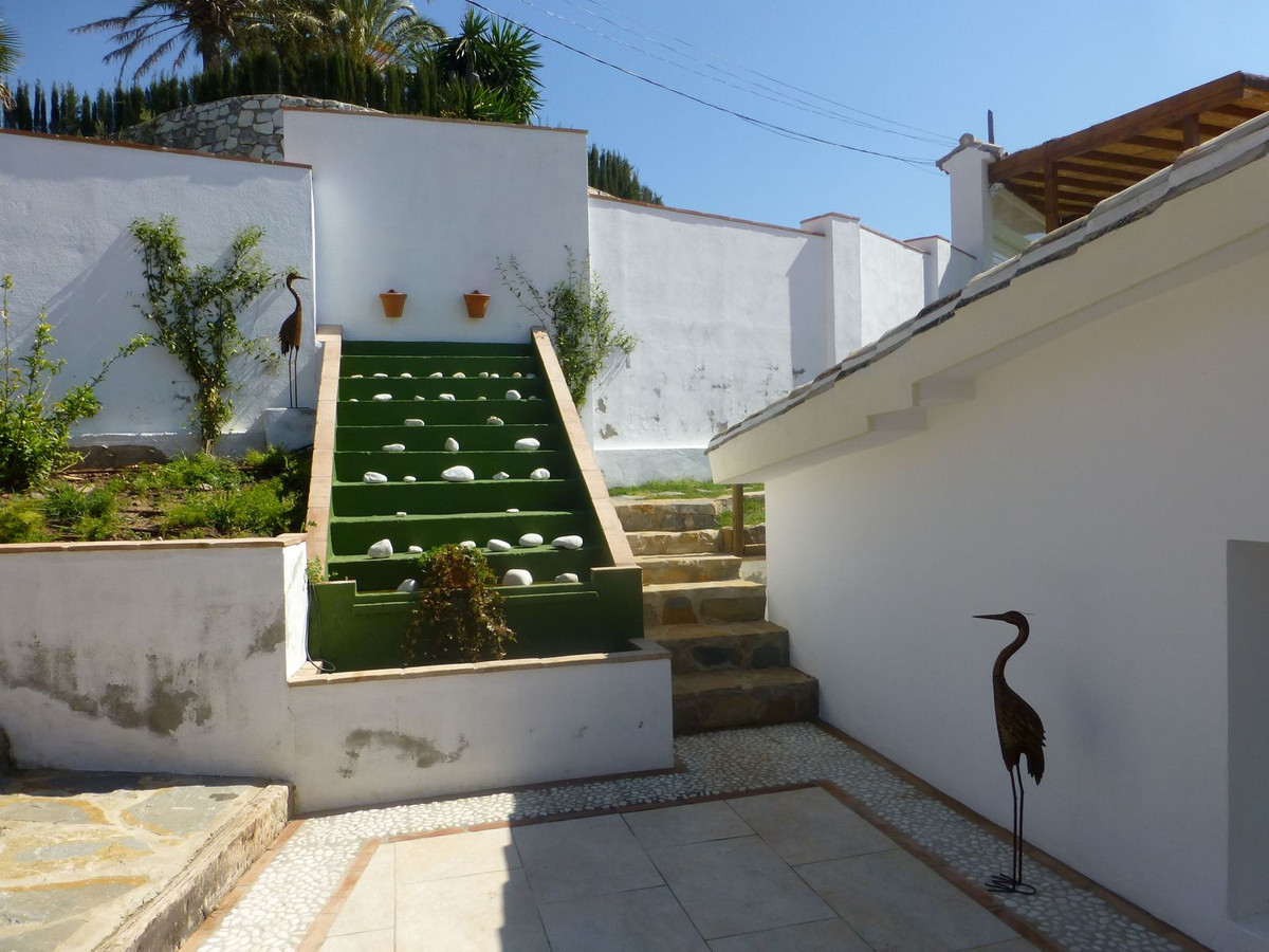 Vrijstaande Villa in El Rosario-3