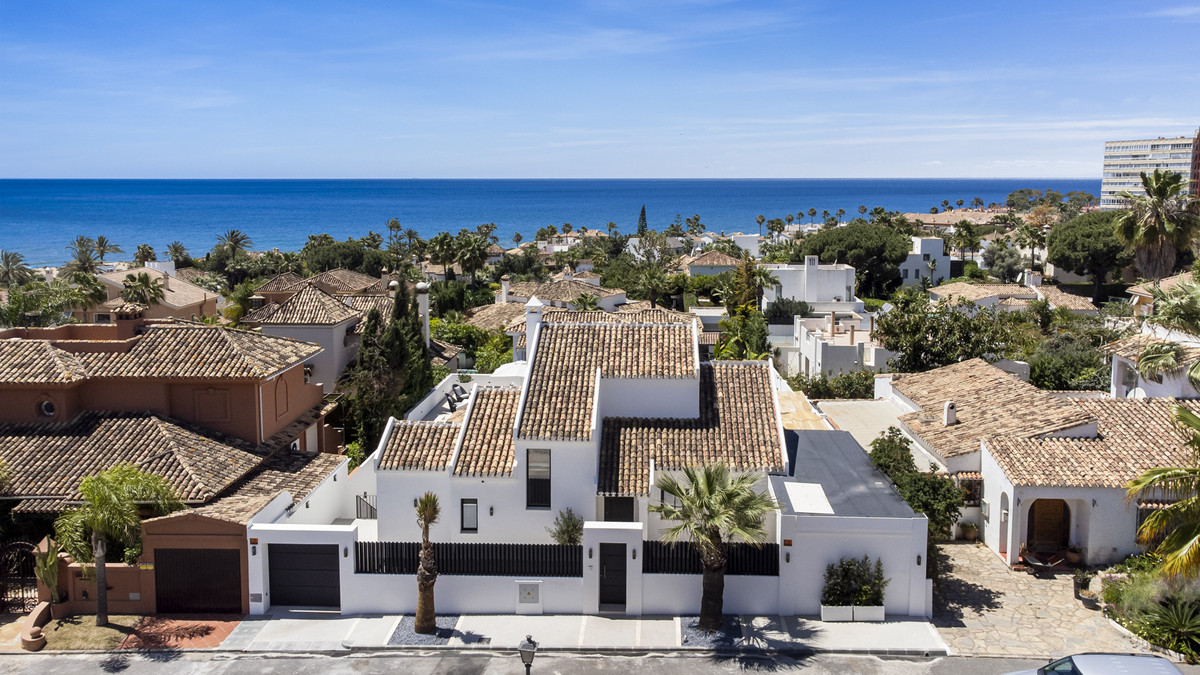 Vrijstaande Villa in El Rosario-3