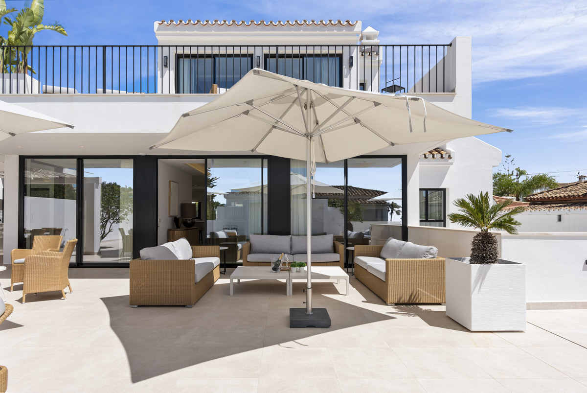 Vrijstaande Villa in El Rosario-41