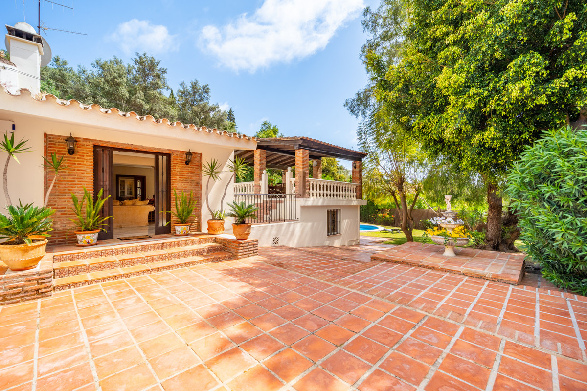 Vrijstaande Villa in El Rosario-14