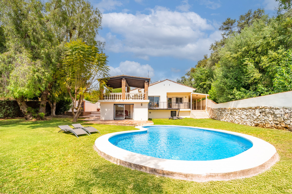 Vrijstaande Villa in El Rosario-40