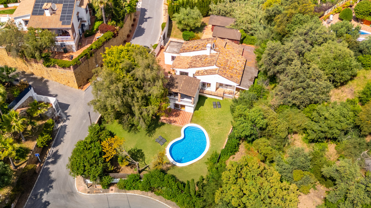 Vrijstaande Villa in El Rosario-44