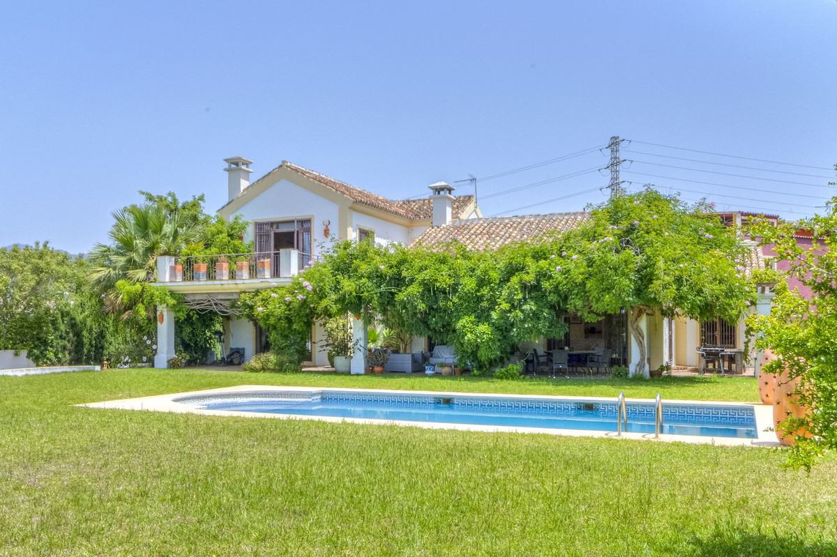Huis te koop in El Rosario | 5 slaapkamers H5044612