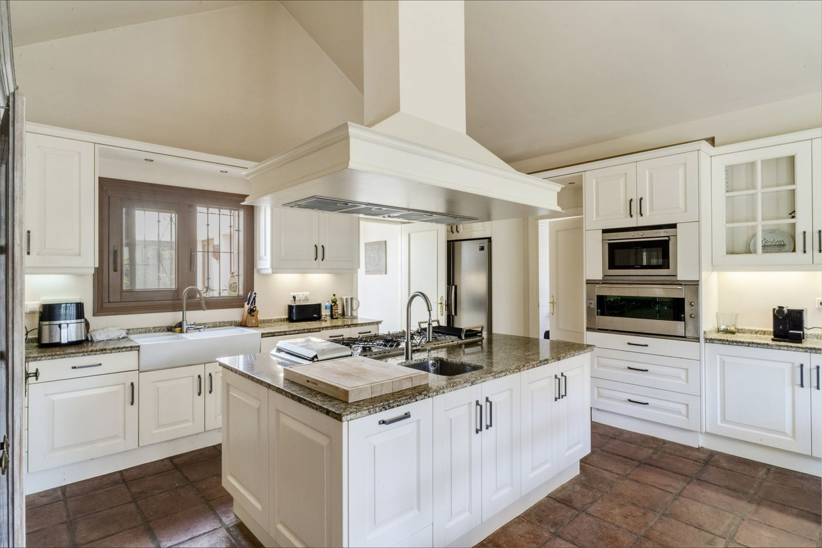 Huis te koop in El Rosario | 5 slaapkamers H5044612