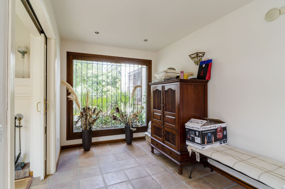 Huis te koop in El Rosario | 5 slaapkamers H5044612