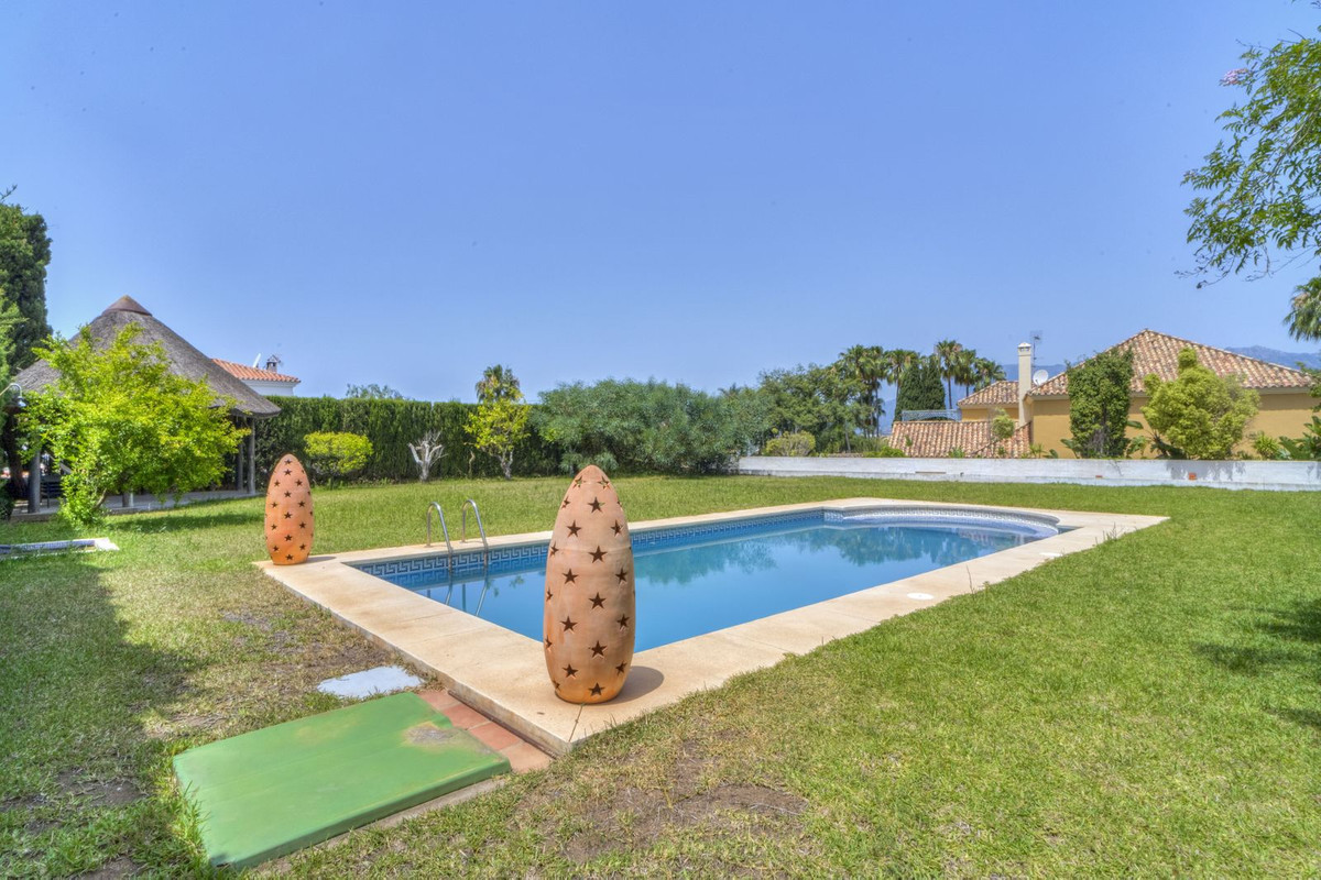 Huis te koop in El Rosario | 5 slaapkamers H5044612