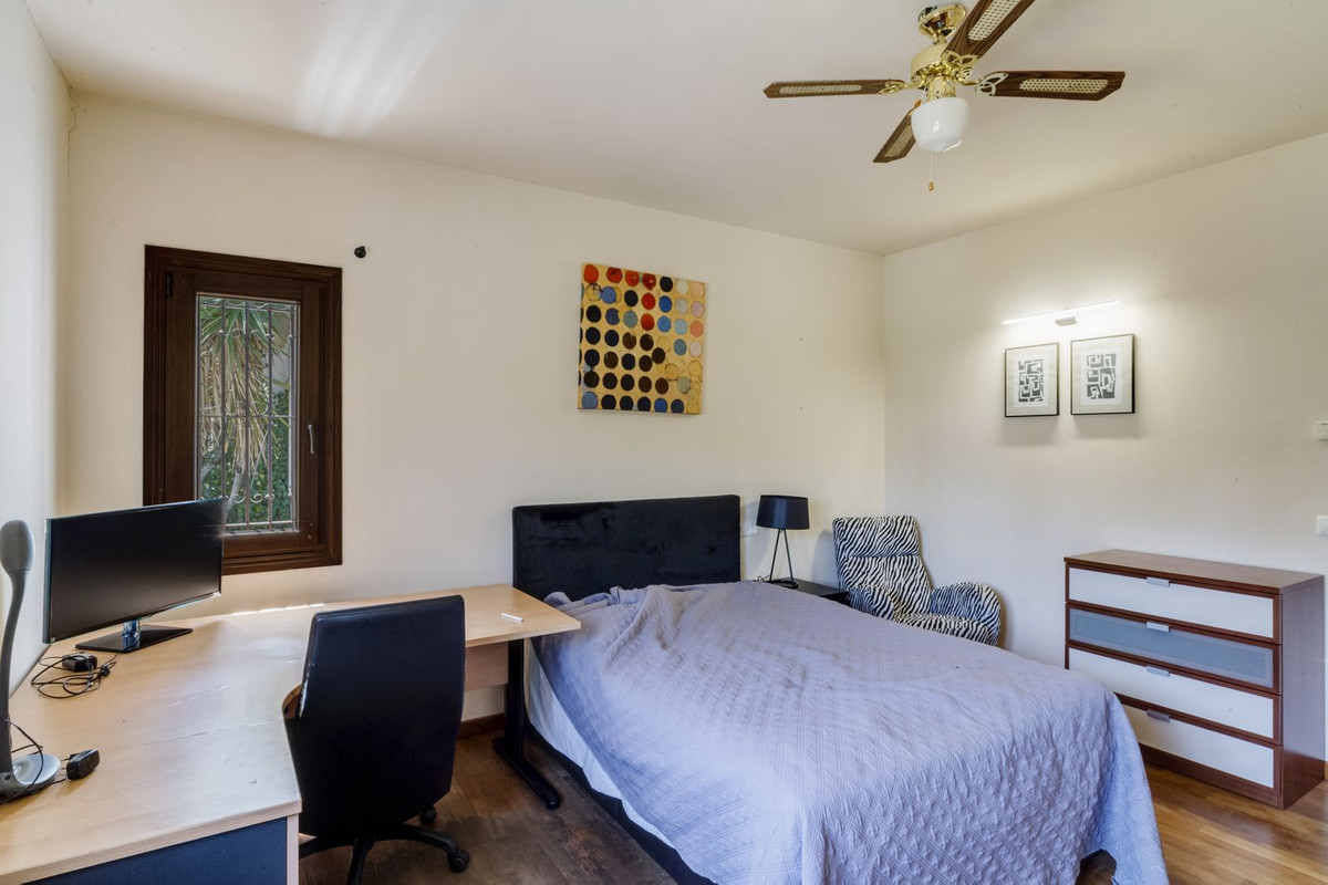 Huis te koop in El Rosario | 5 slaapkamers H5044612