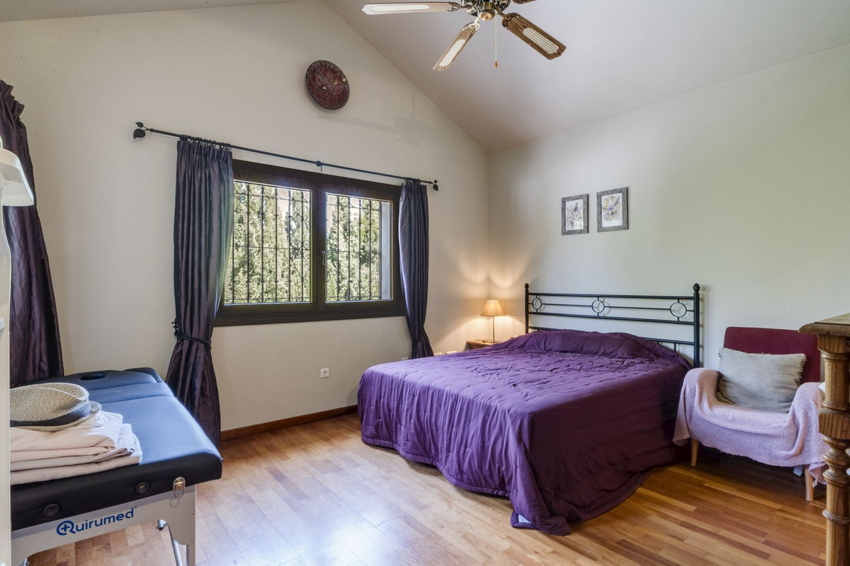 Huis te koop in El Rosario | 5 slaapkamers H5044612