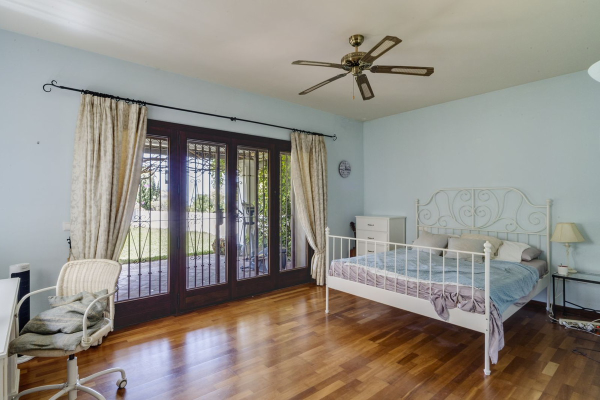 Huis te koop in El Rosario | 5 slaapkamers H5044612