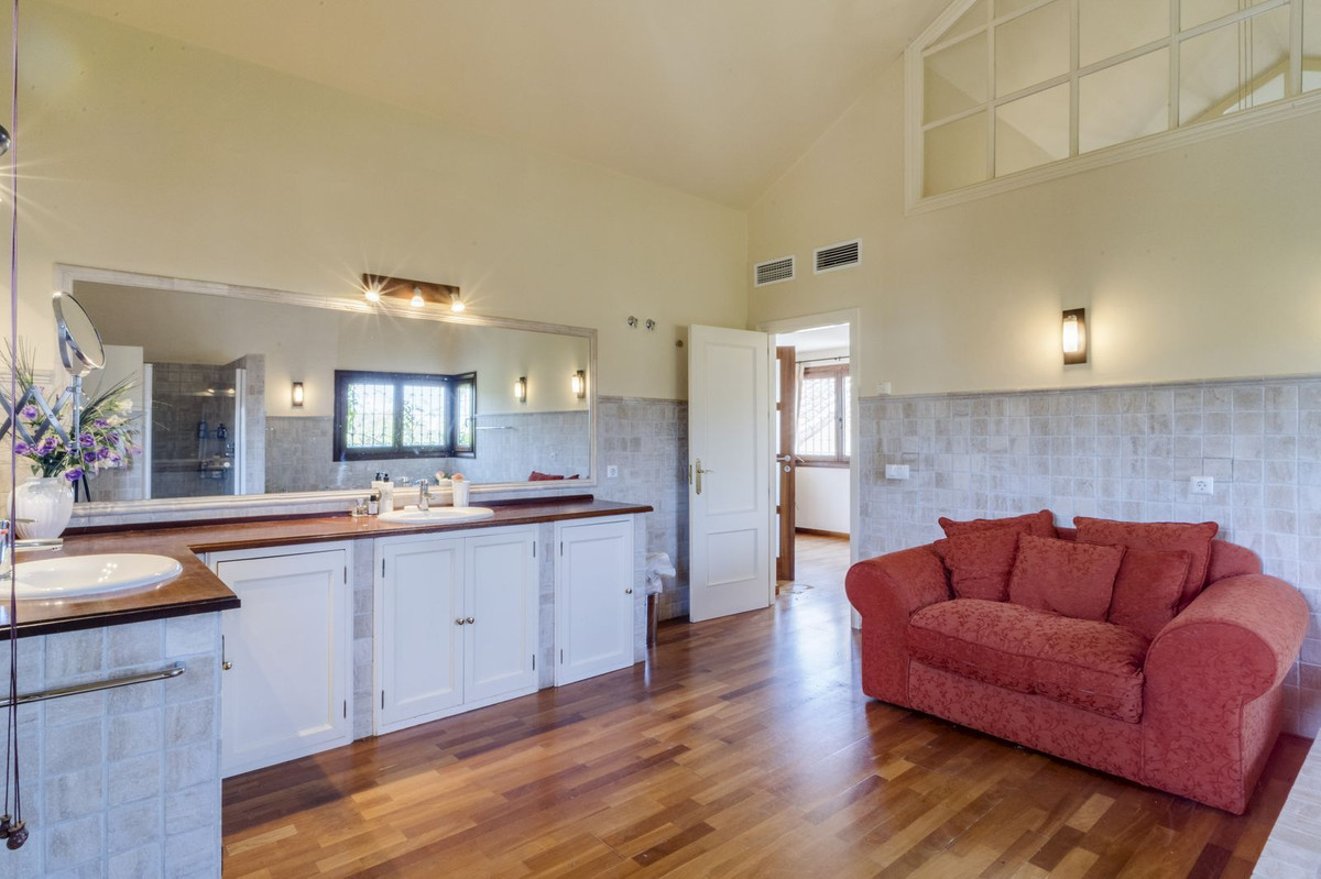Huis te koop in El Rosario | 5 slaapkamers H5044612
