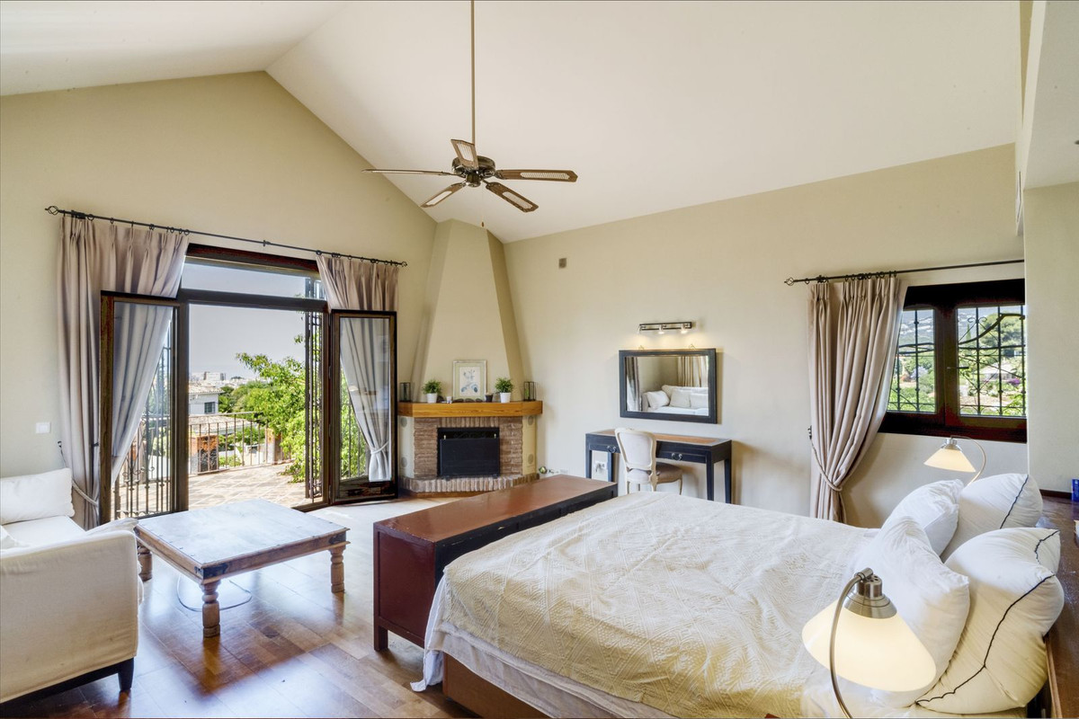 Huis te koop in El Rosario | 5 slaapkamers H5044612