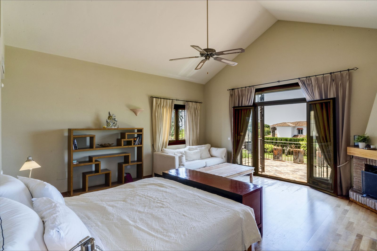 Huis te koop in El Rosario | 5 slaapkamers H5044612