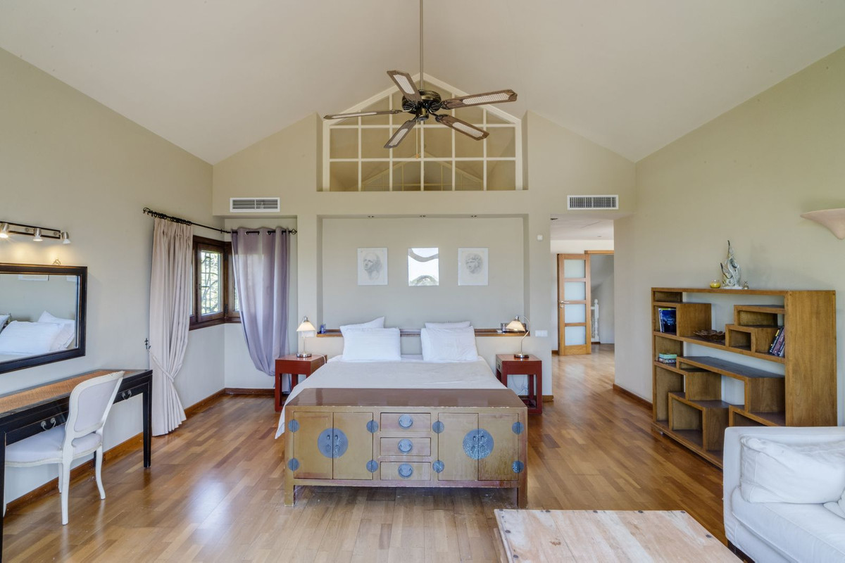 Huis te koop in El Rosario | 5 slaapkamers H5044612