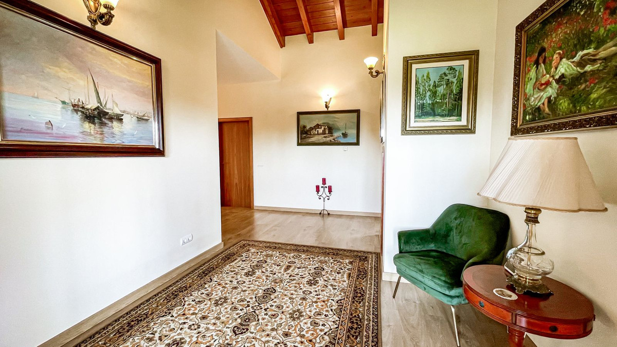 Vrijstaande Villa in El Rosario-32