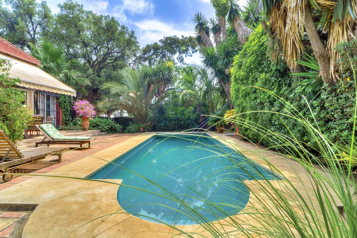 Huis te koop in El Rosario | 4 slaapkamers H5079163