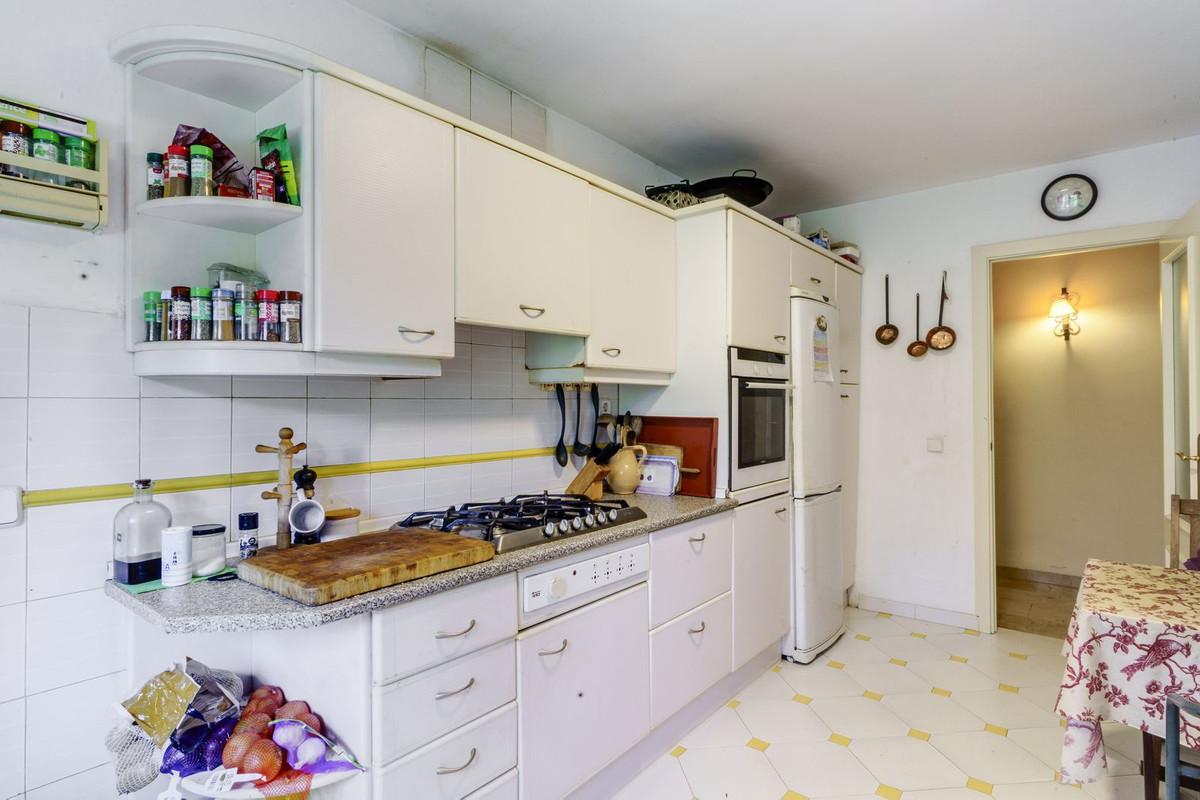 Huis te koop in El Rosario | 4 slaapkamers H5079163