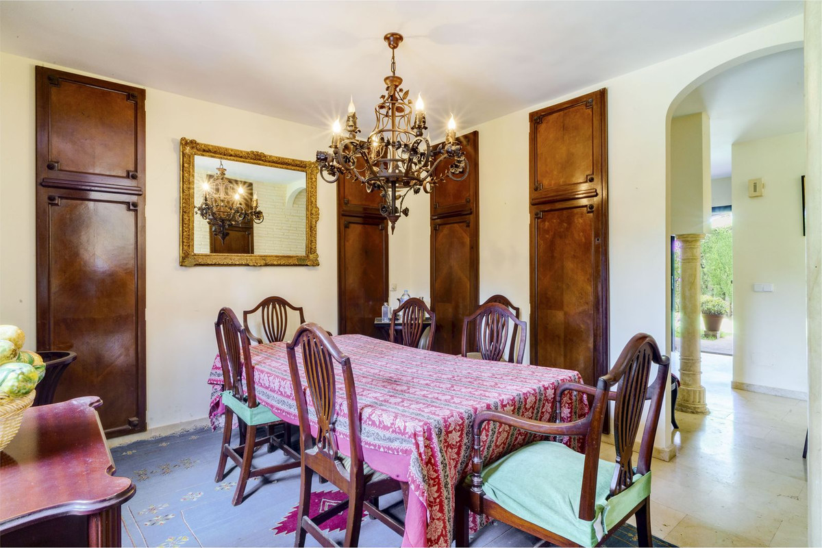 Huis te koop in El Rosario | 4 slaapkamers H5079163