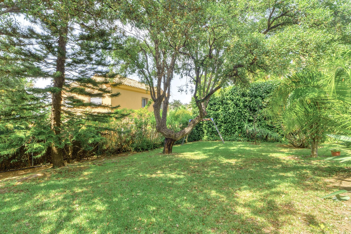 Huis te koop in El Rosario | 4 slaapkamers H5079163