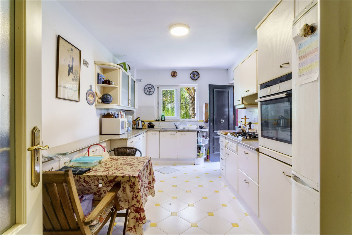 Huis te koop in El Rosario | 4 slaapkamers H5079163