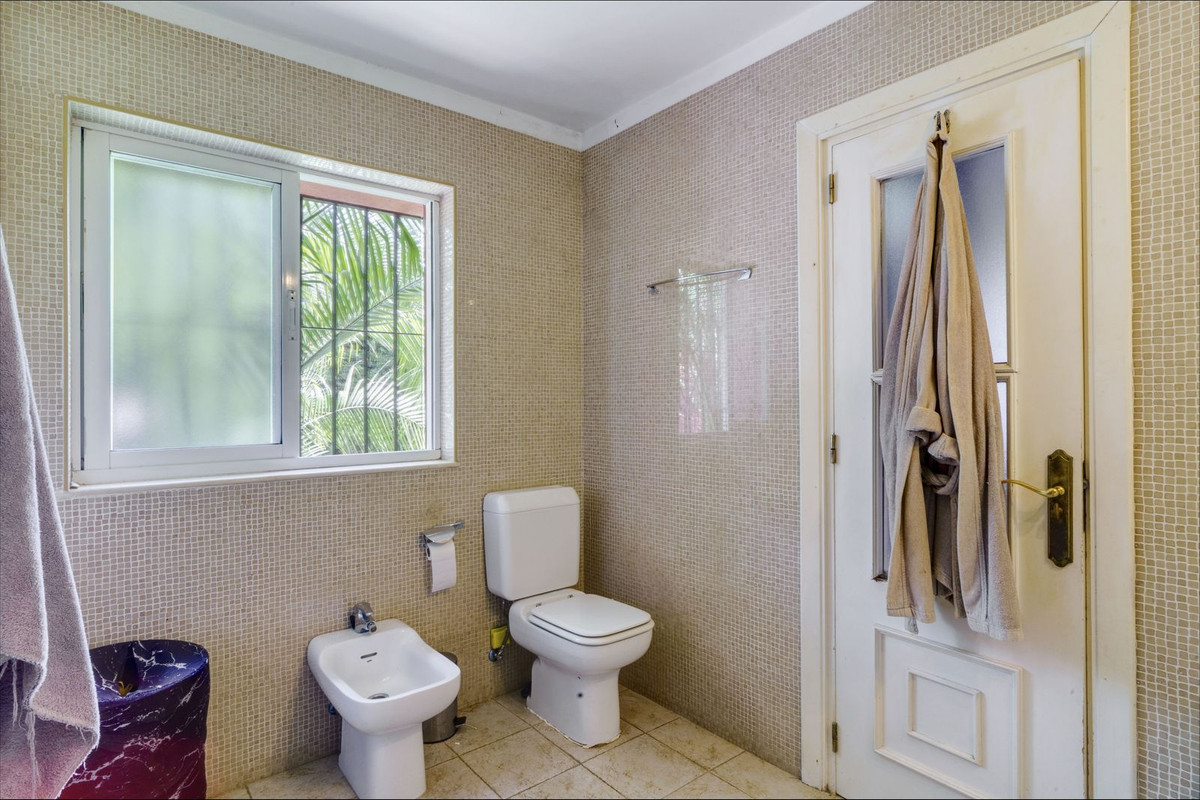 Huis te koop in El Rosario | 4 slaapkamers H5079163