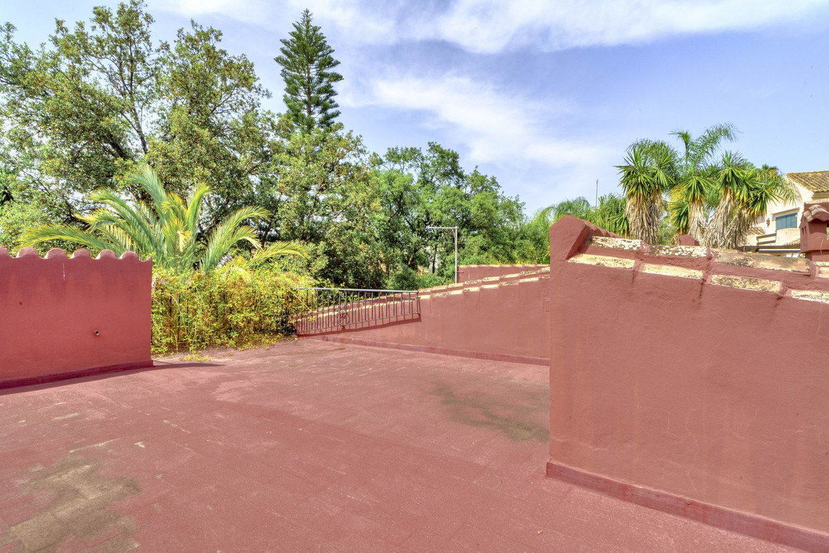 Huis te koop in El Rosario | 4 slaapkamers H5079163