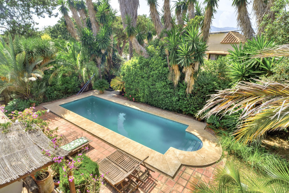 Huis te koop in El Rosario | 4 slaapkamers H5079163