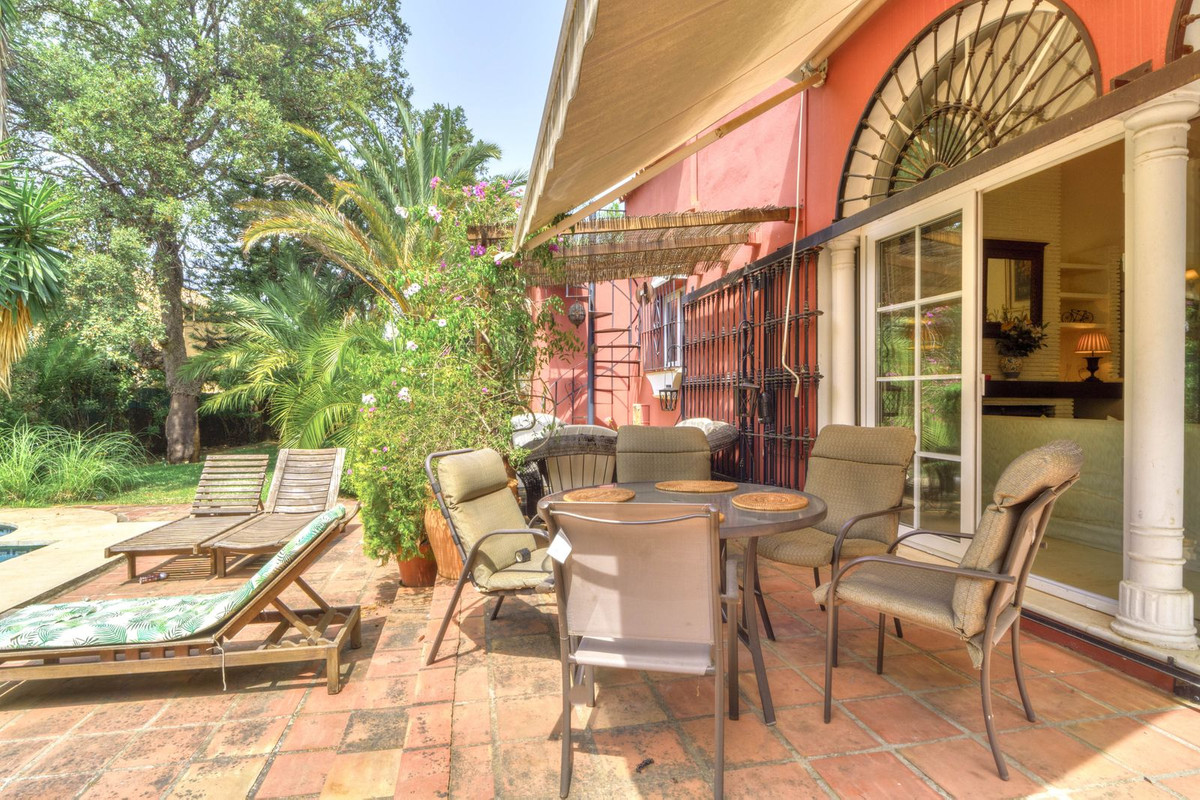 Huis te koop in El Rosario | 4 slaapkamers H5079163