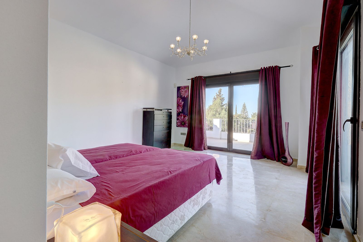 Huis te koop in El Rosario | 5 slaapkamers H5104279