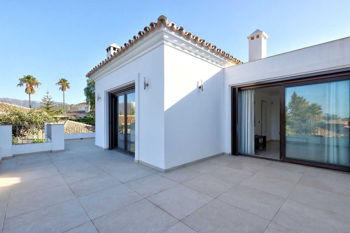 Huis te koop in El Rosario | 5 slaapkamers H5104279