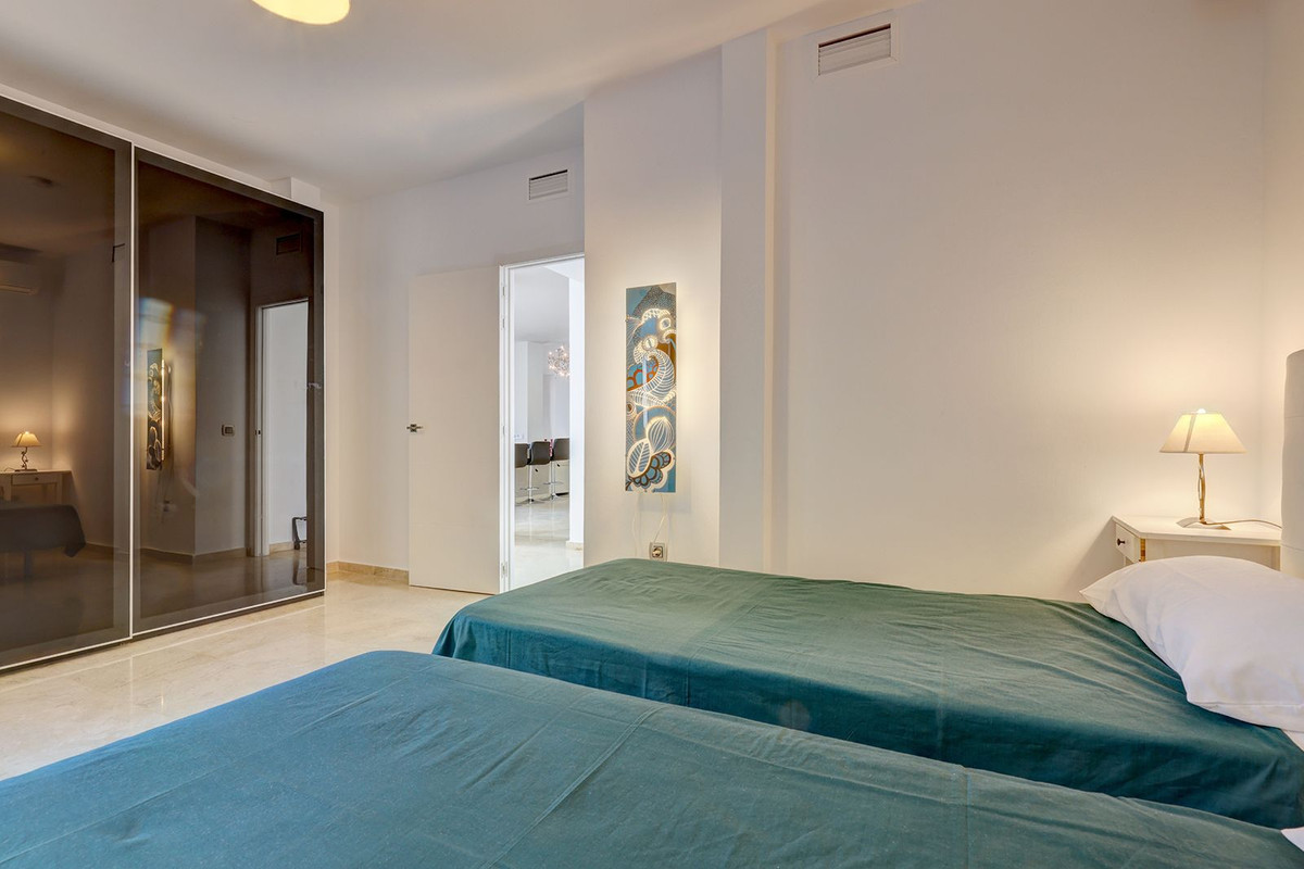 Huis te koop in El Rosario | 5 slaapkamers H5104279