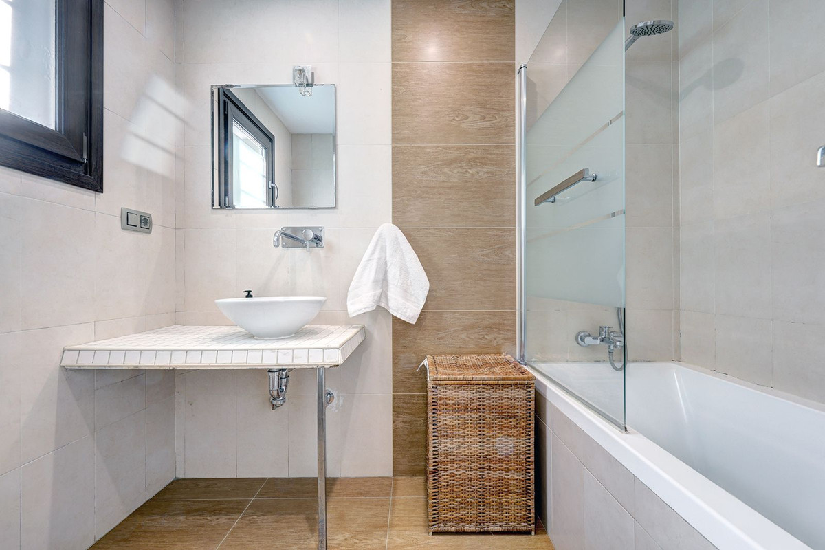Huis te koop in El Rosario | 5 slaapkamers H5104279