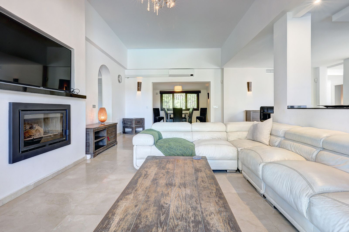 Huis te koop in El Rosario | 5 slaapkamers H5104279