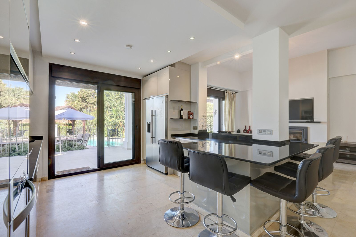 Huis te koop in El Rosario | 5 slaapkamers H5104279