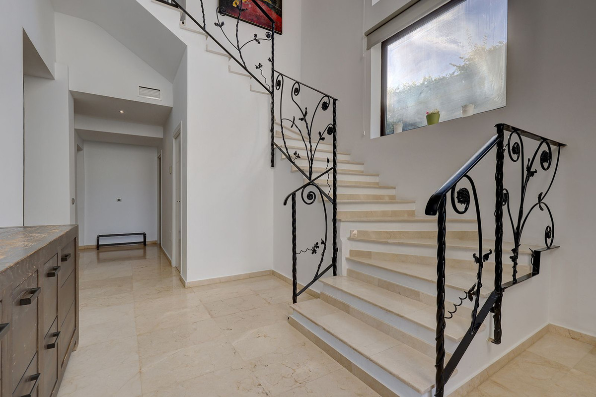 Huis te koop in El Rosario | 5 slaapkamers H5104279