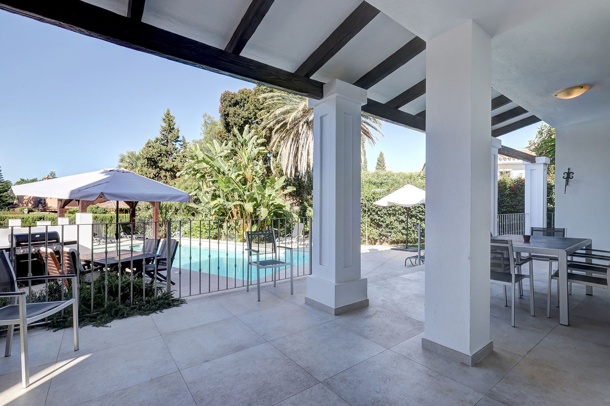 Huis te koop in El Rosario | 5 slaapkamers H5104279