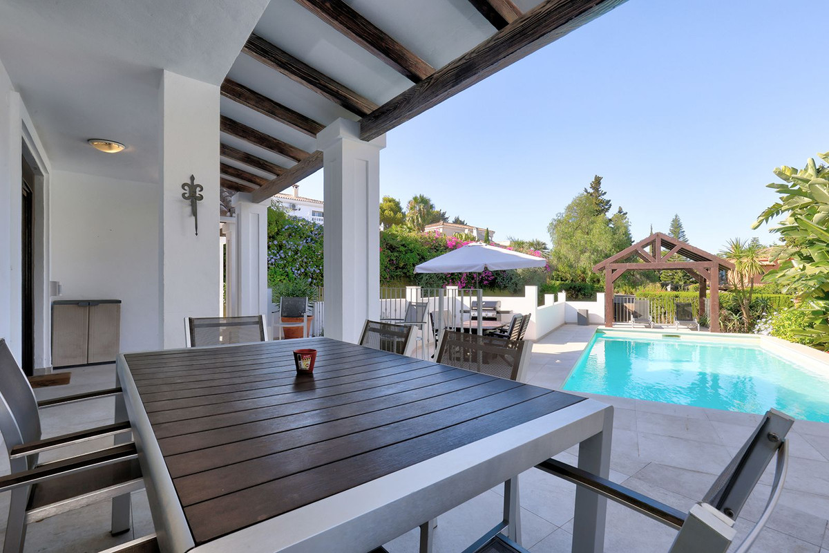 Huis te koop in El Rosario | 5 slaapkamers H5104279