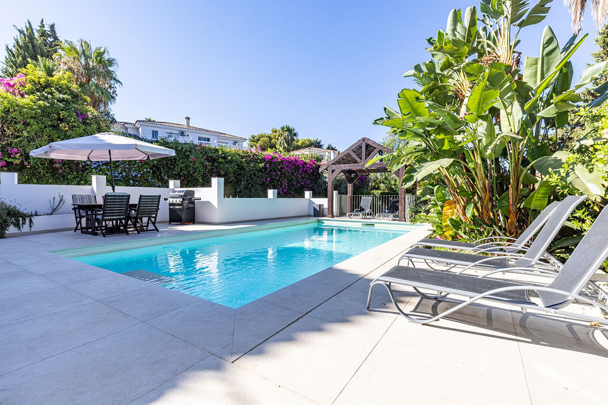 Huis te koop in El Rosario | 5 slaapkamers H5104279