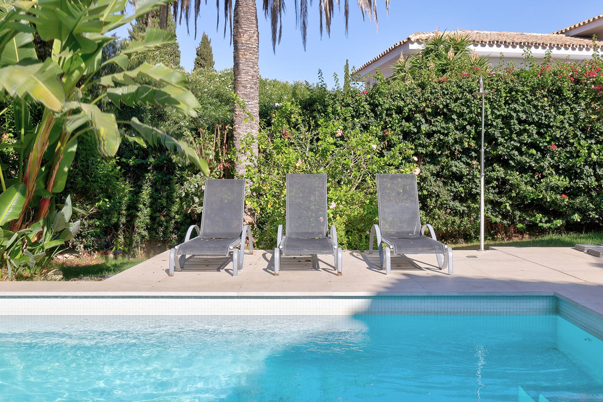 Huis te koop in El Rosario | 5 slaapkamers H5104279