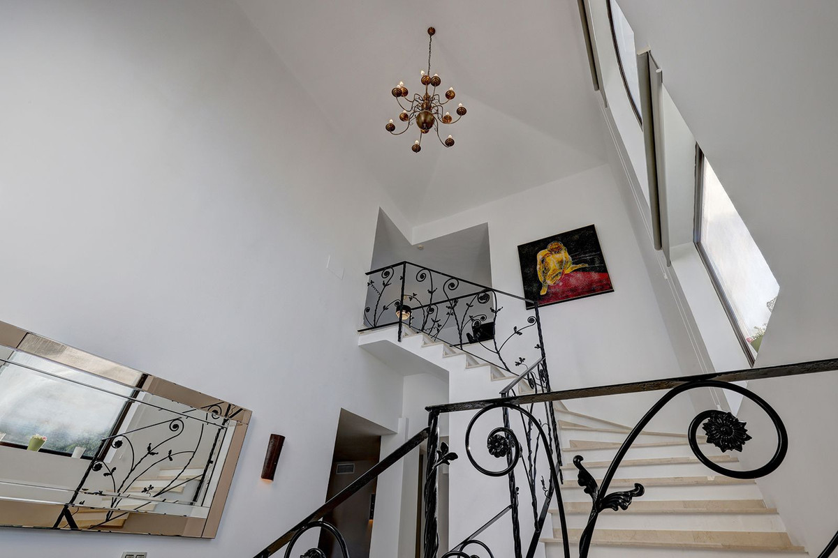 Huis te koop in El Rosario | 5 slaapkamers H5104279