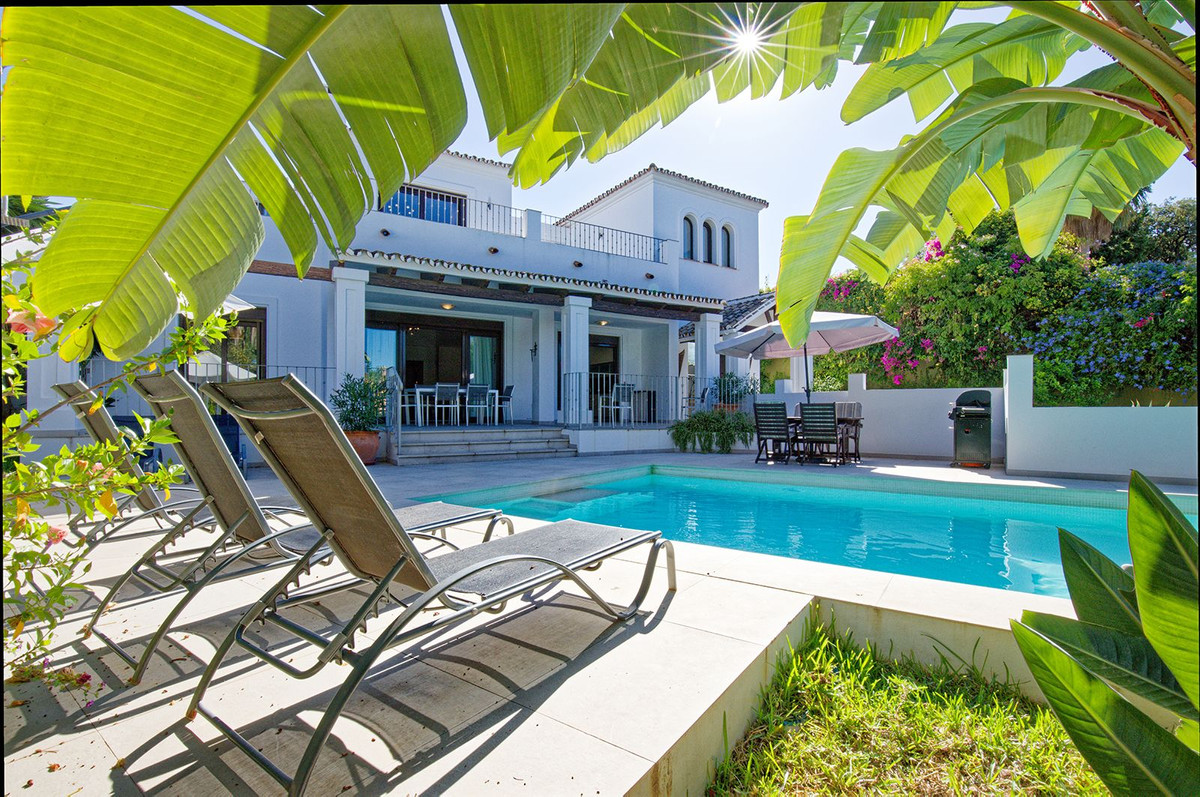 Huis te koop in El Rosario | 5 slaapkamers H5104279