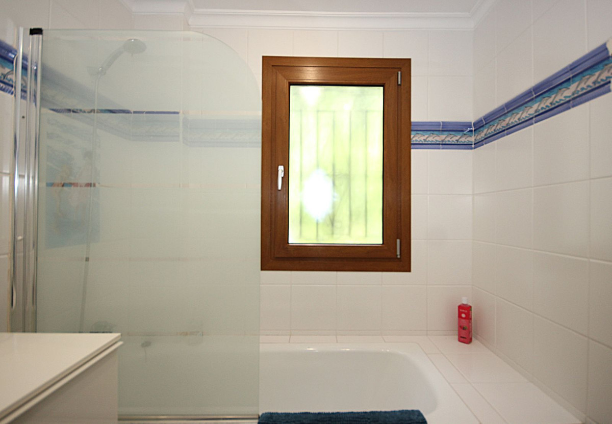 Huis te koop in El Rosario | 4 slaapkamers H5107462
