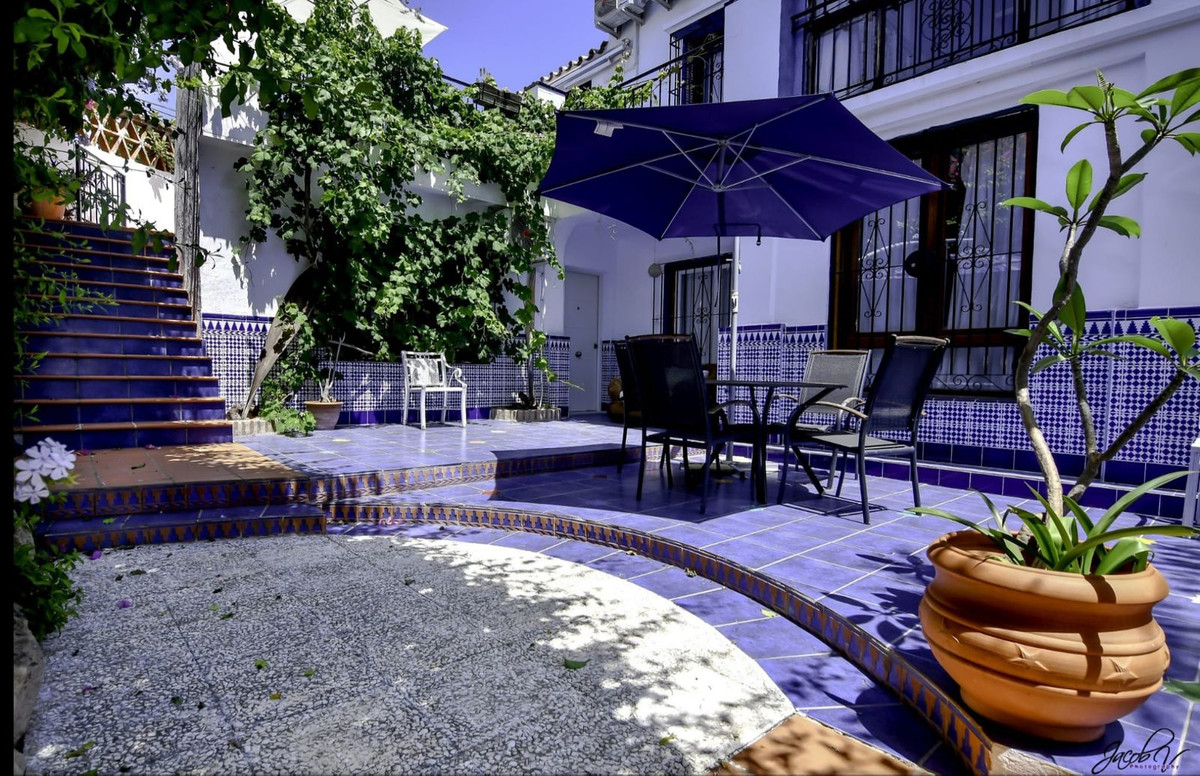 Huis te koop in El Rosario | 4 slaapkamers H5107462