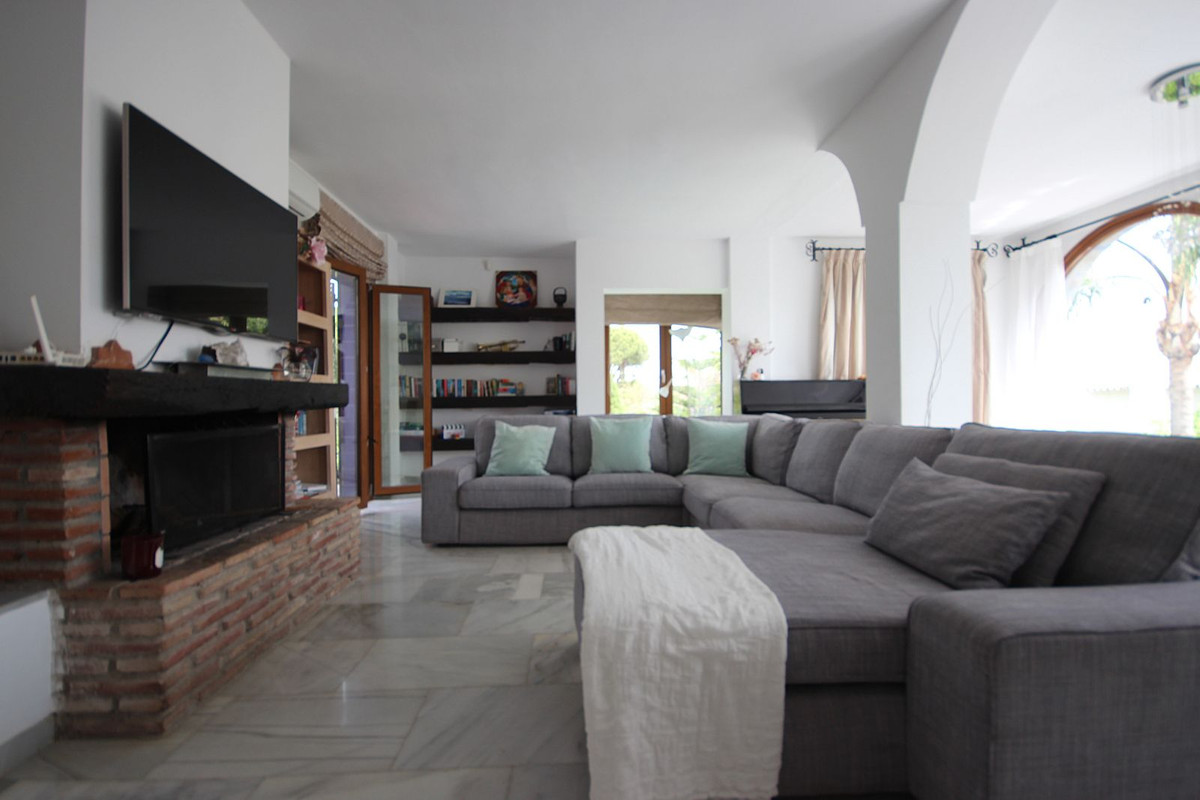 Huis te koop in El Rosario | 4 slaapkamers H5107462