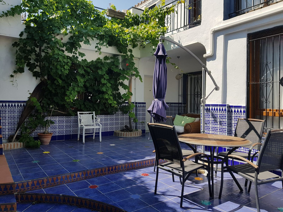 Huis te koop in El Rosario | 4 slaapkamers H5107462