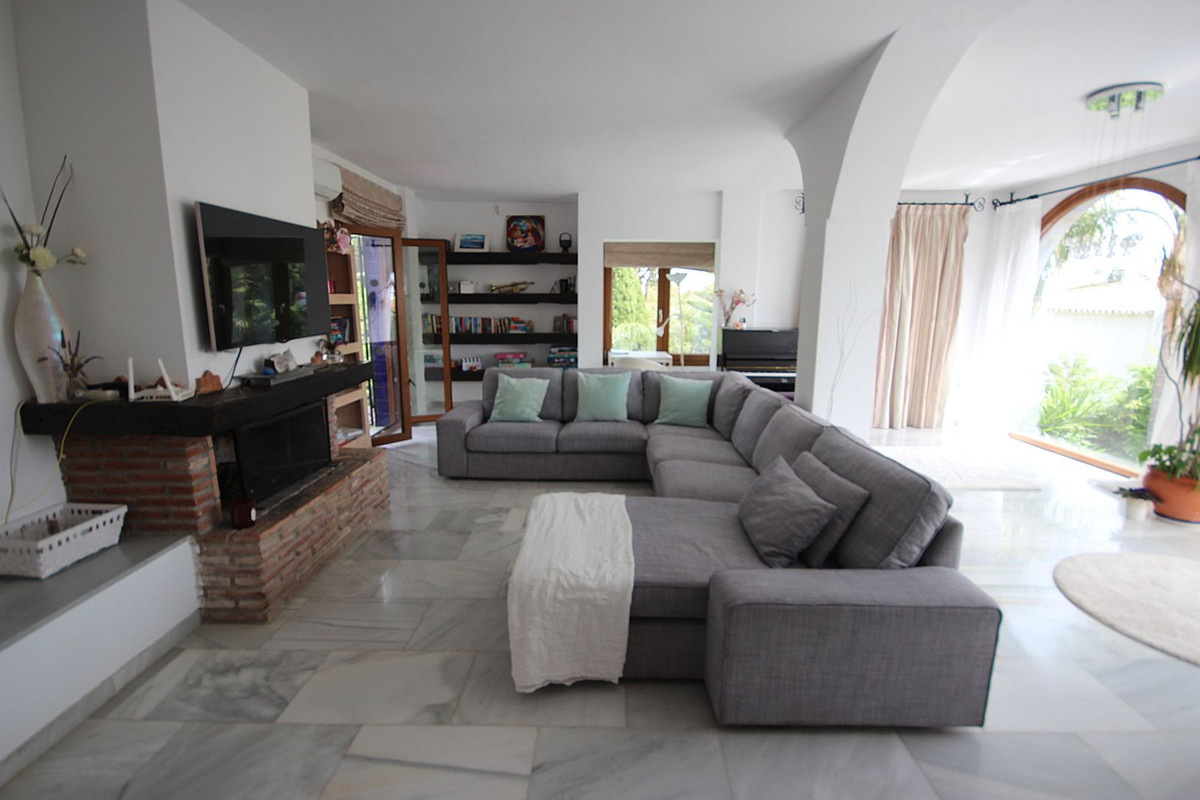 Huis te koop in El Rosario | 4 slaapkamers H5107462