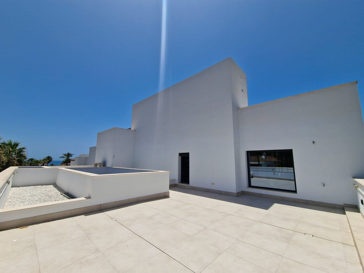 Huis te koop in El Rosario | 5 slaapkamers H5109376